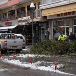 Πτώση δέντρου επί της οδού Ειρήνης έναντι της Αστικής Σχολής Κατερίνης