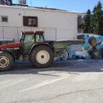 Στις αυλές των σχολικών συγκροτημάτων επιχειρούν τα μηχανήματα του Δήμου Κατερίνης